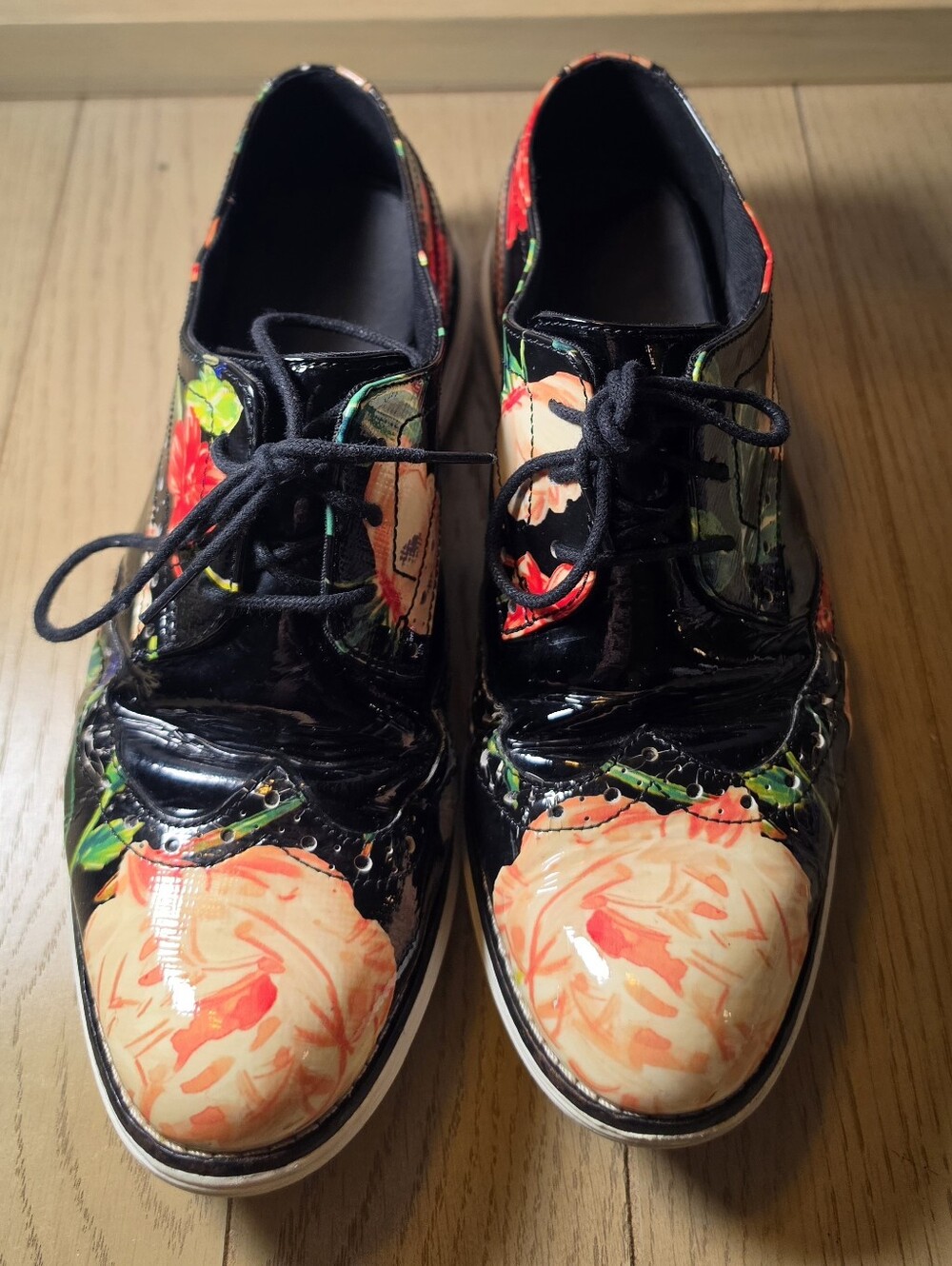 Cole Haan Womens 7.5 Grand Wingtip Oxford Black Patent Leather Floral Lace Up